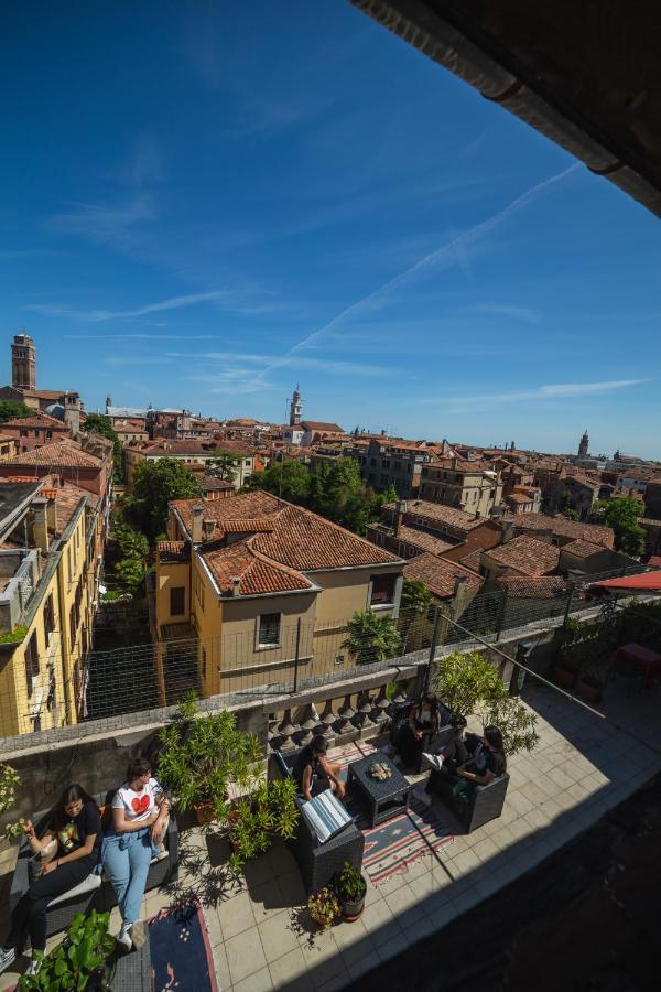 Ostello Domus Civica Venice Exterior photo