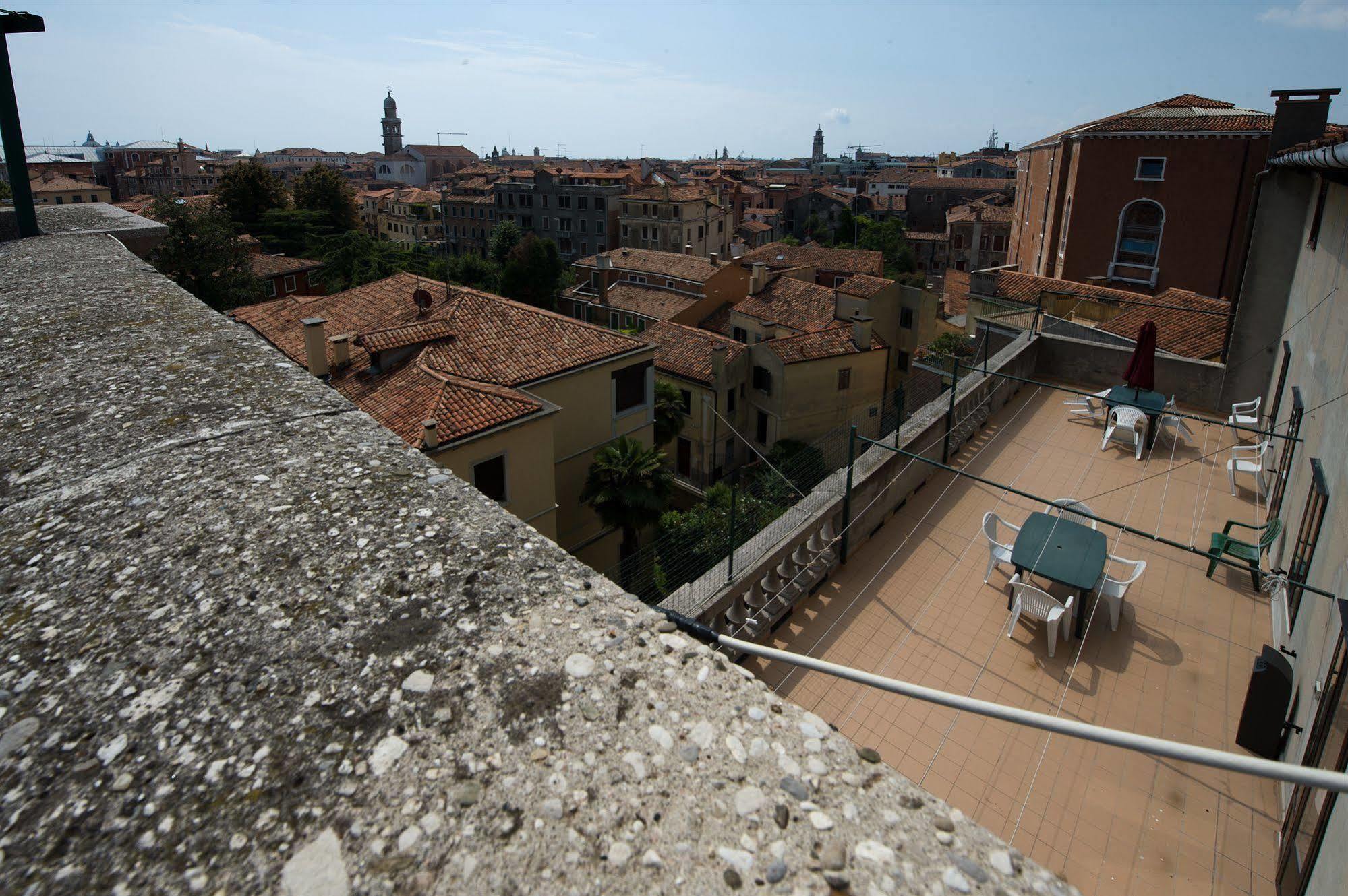 Ostello Domus Civica Venice Exterior photo